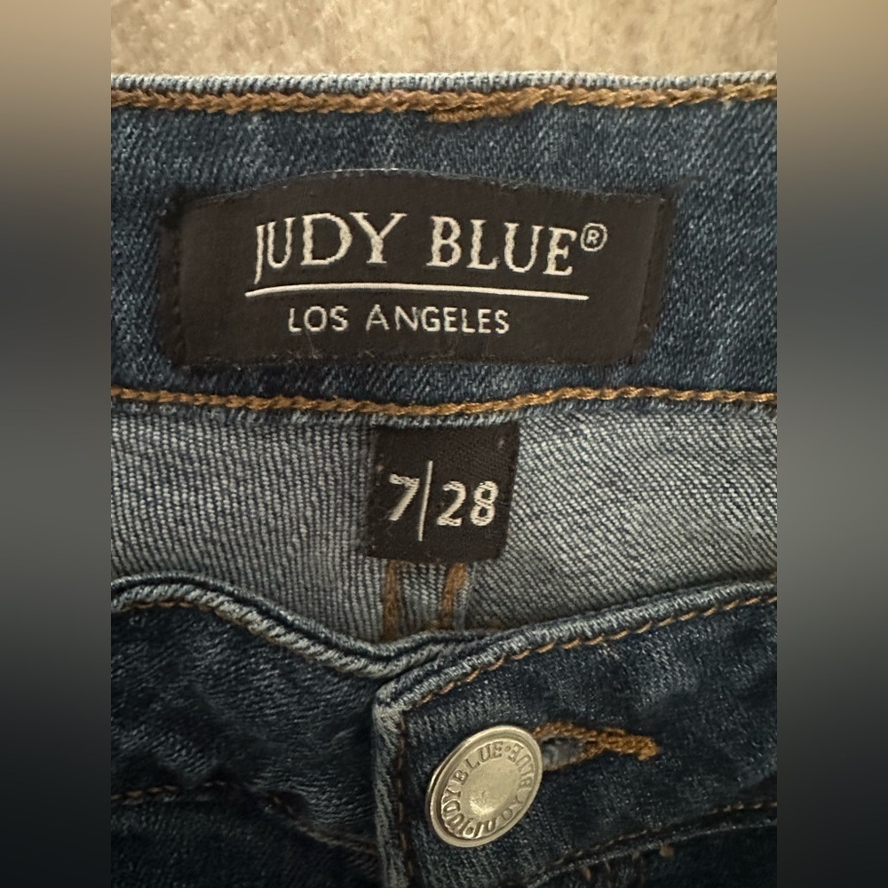 Judy Blu Straight Fit Cropped Jeans Pum Pum Trim Size 7/28 - Picture 3 of 11